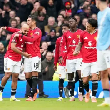 Man United Stun Top Two Carrick Change Fate